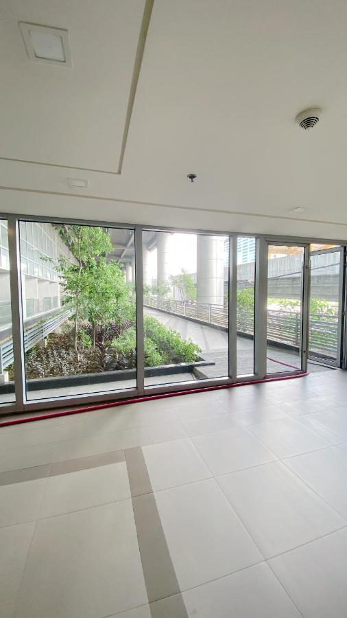 Cozy And Classy Studio Across Airport Terminal 3 Pasay Exterior photo